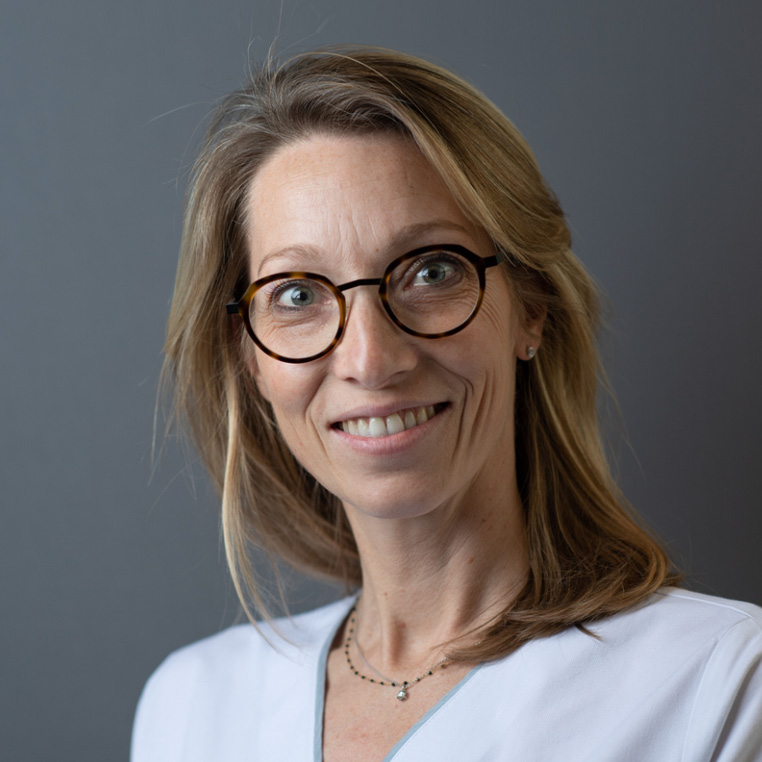 Dr Anne PERONI