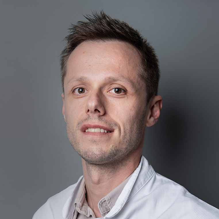 Dr Olivier CHARVET